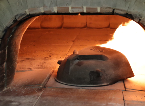 Comment cuire son pain au feu de bois