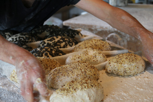 Production de pains aux graines