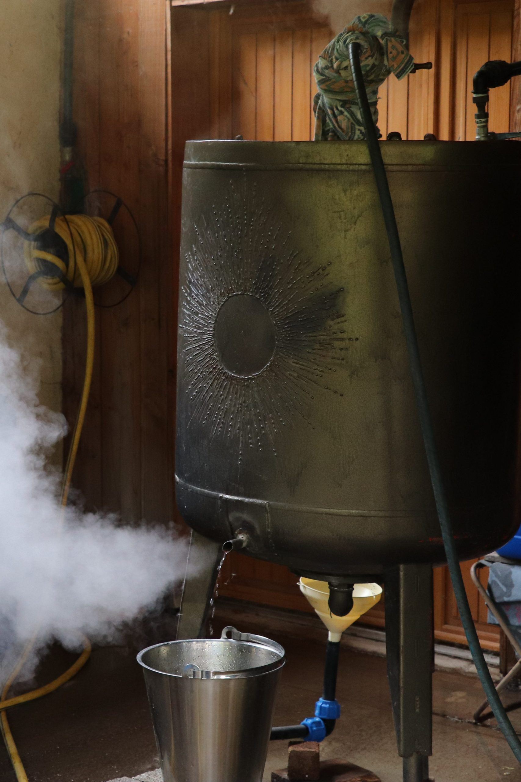 Savoir Faire et Découverte - Créer son atelier de distillation : Devenez producteur d’huiles essentielles et d’hydrolats bio