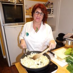 Une Passionnée de Cuisine Éco-Responsable : L'Évolution Culinaire de Véronique Bouyou