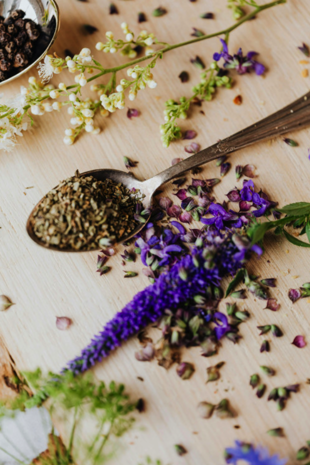 Savoir Faire et Découverte - Créer une activité de cosmétiques 100 % naturels, Bio et écologiques, à base de plantes sauvages ou cultivées