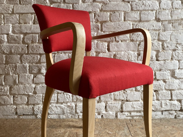 Semaine Tapisserie artisanale : Restaurer un fauteuil de A à Z