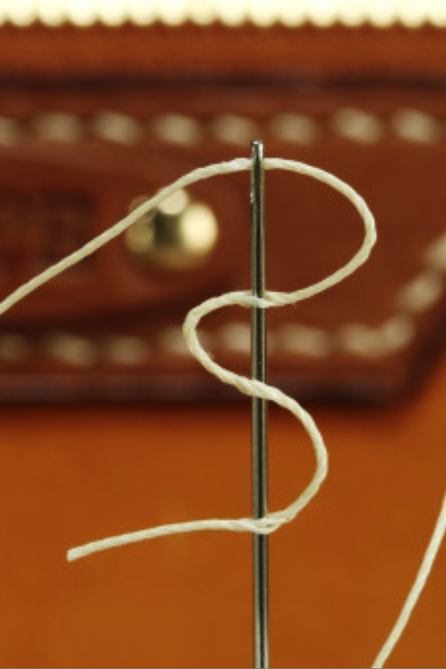 Savoir Faire et Découverte - Initiation à la sellerie et au garnissage : Réparez et restaurez vos sièges et assises automobiles !