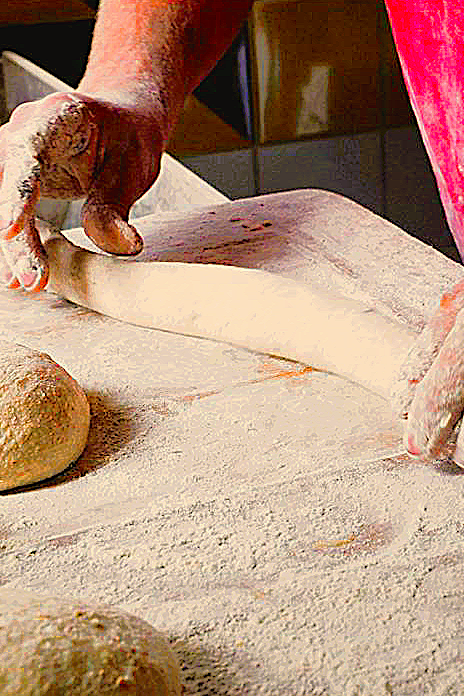 Savoir Faire et Découverte - Atelier boulangerie : Pains, pizzas et viennoiseries au four à bois